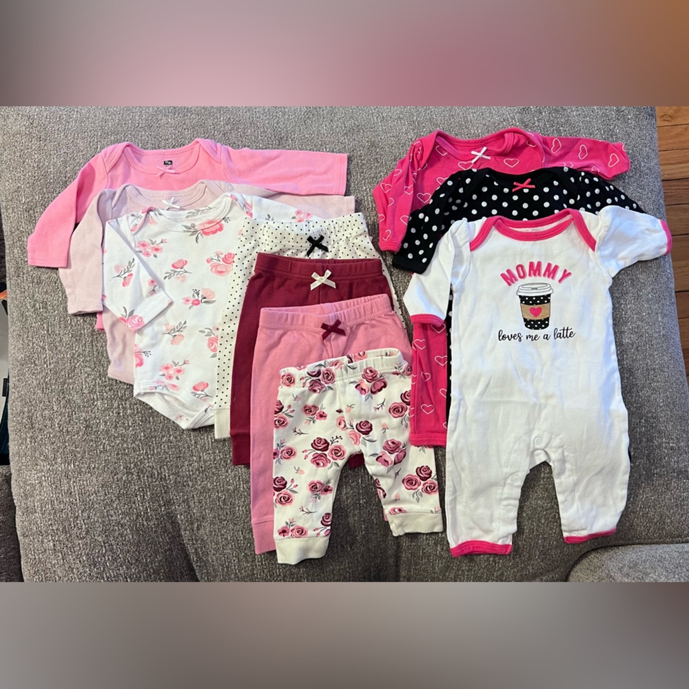 Girls 0-3 Month Clothing Lot